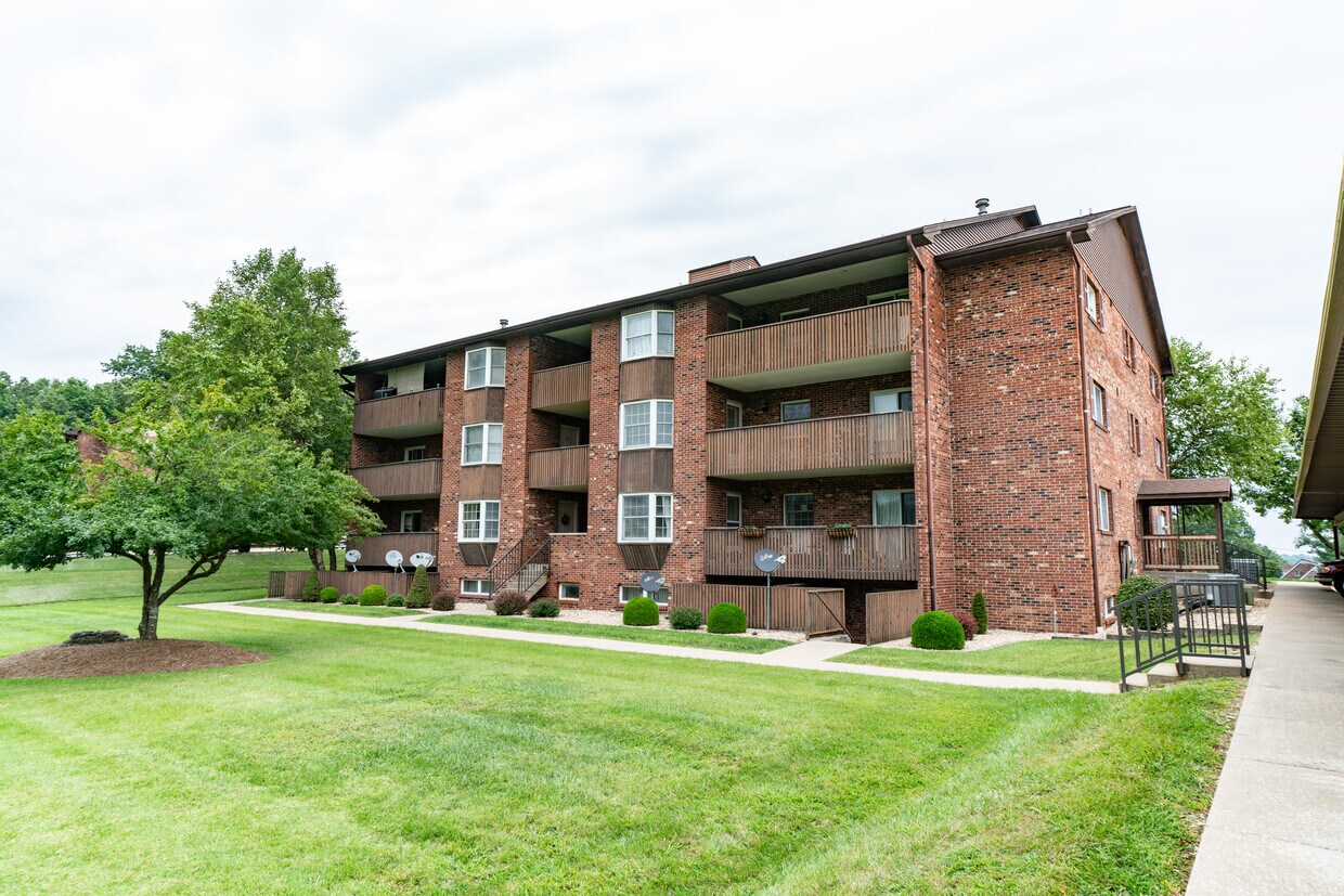 Primary Photo - 417 Marroseann Dr