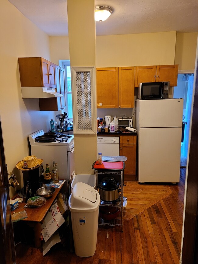 Building Photo - 1193 Commonwealth Ave