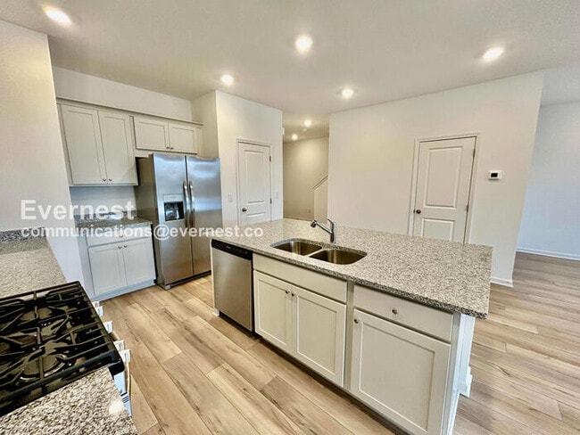 Building Photo - 4281 Marsha St