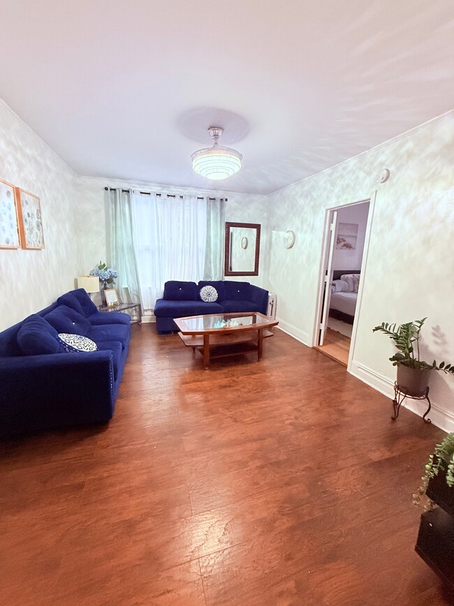 Foto del edificio - 52 Brookdale Ave
