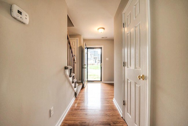 Foto del edificio - 4717 Cedar Branch Ct