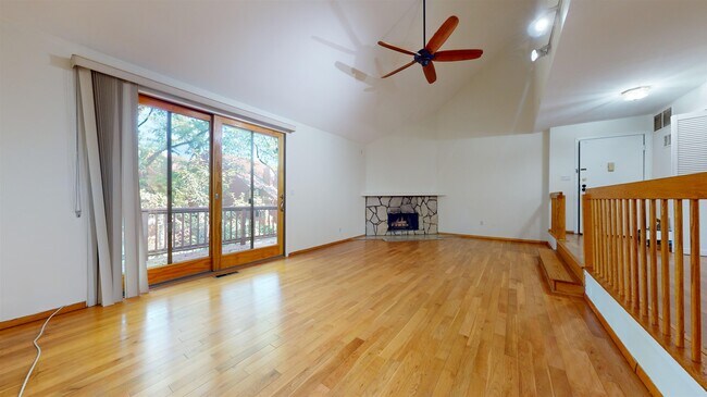 Foto del edificio - 556 Sanderling Ct