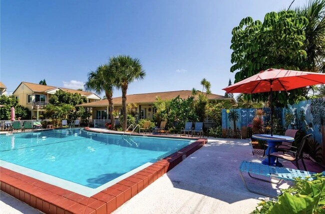 Foto del edificio - 14141 Gulf Blvd