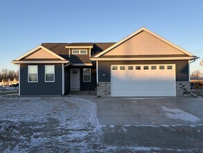 Building Photo - 1607 Freedom Meadows Dr