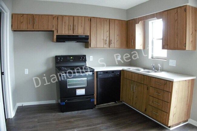Foto del edificio - 2 Bedroom Townhome Unit Available - South ...