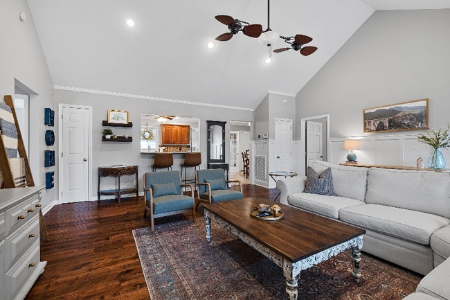 Building Photo - 1551 Decatur Dr