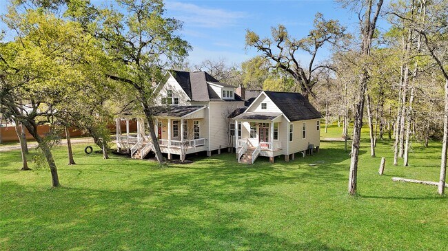 Foto del edificio - 20802 Pecan Bend Rd