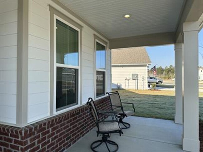 Building Photo - Sun City Palmary Model (55+ community) Furnished