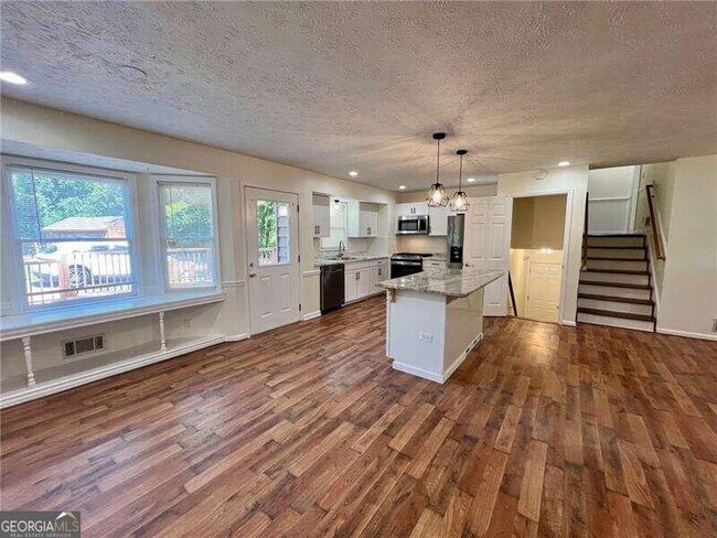 Foto del edificio - 4005 Shallowford Rd