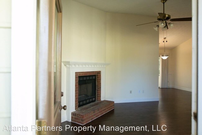 Foto del edificio - 3 br, 2 bath House - 1230 Peach Blossom Court