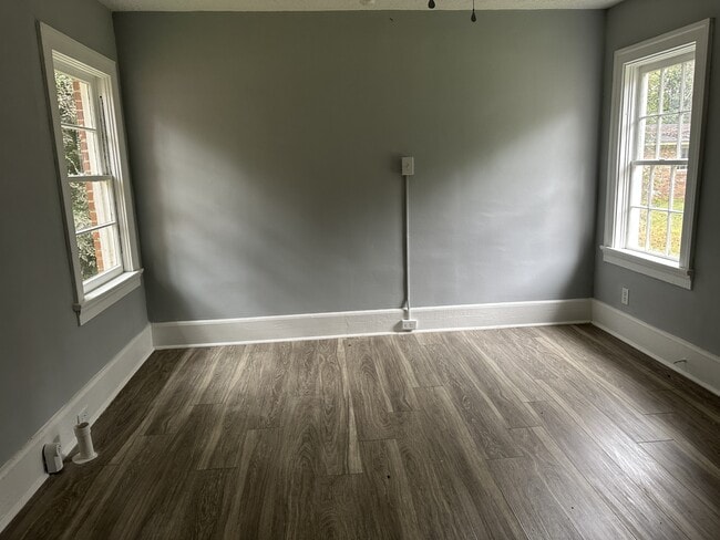 Foto del edificio - 129 Cox Cir