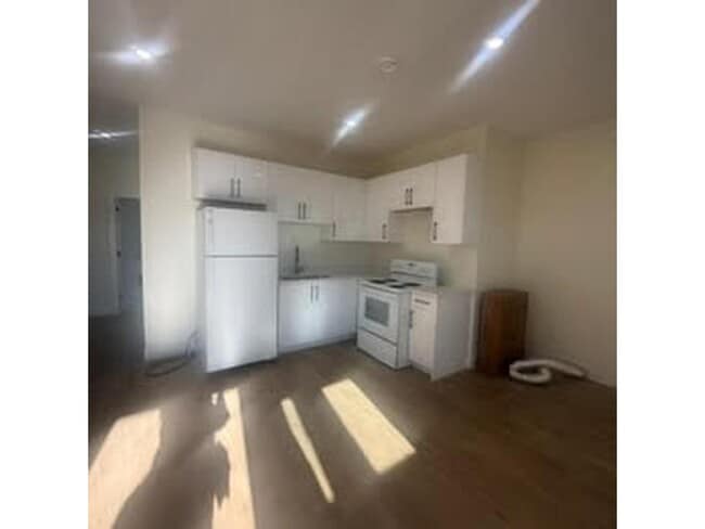 Building Photo - STUDIO LOWER-8211 HARVEST PLACE,Eastern Hillsides