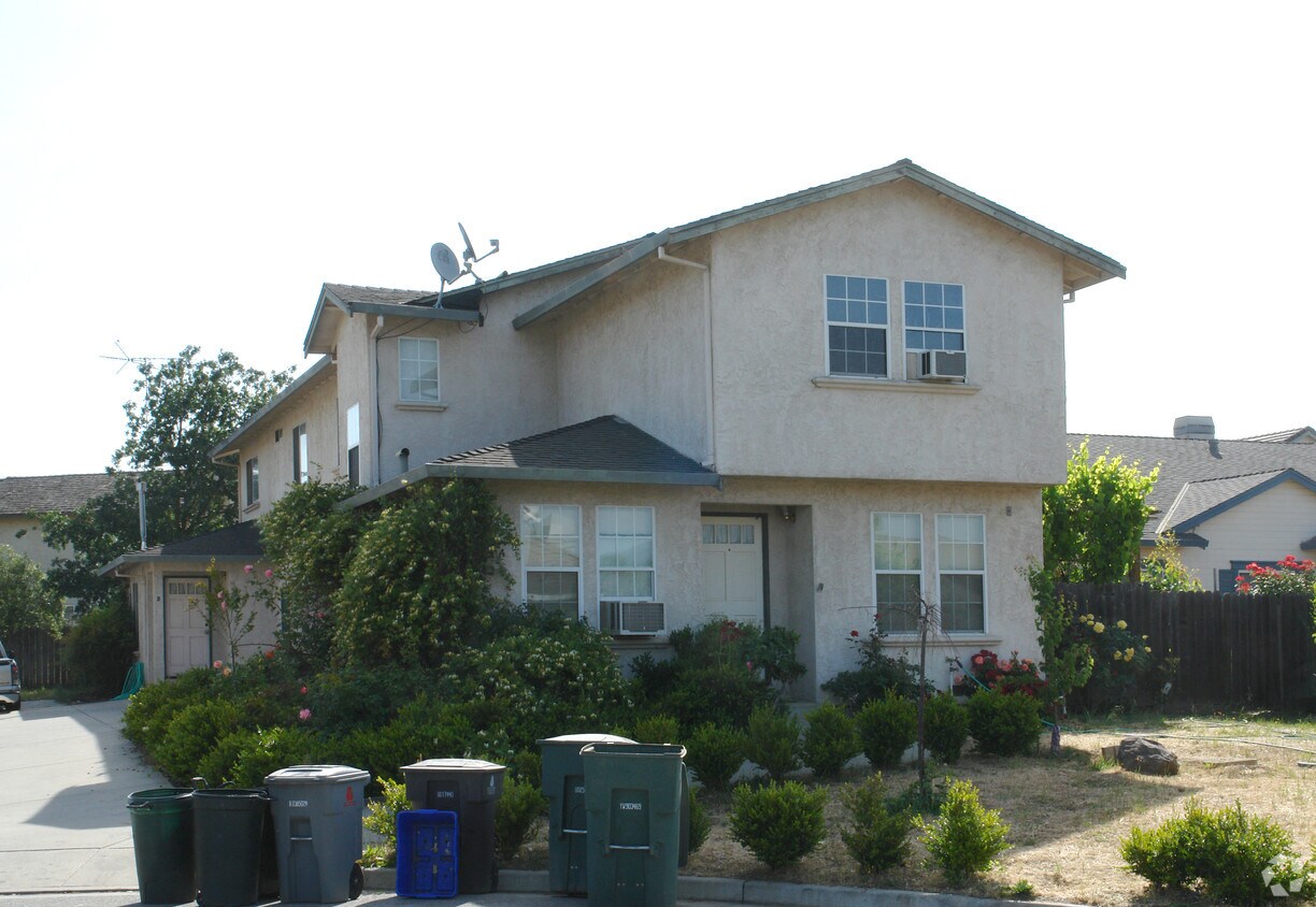 Building Photo - 16670 A,B San Tomas Ln