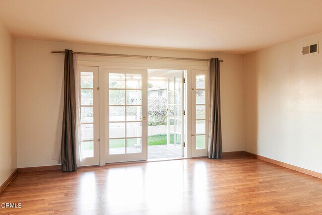 Foto del edificio - 1025 Larker Ave
