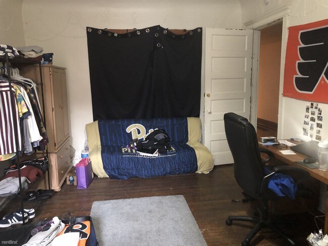 Building Photo - 7 br, 2.5 bath House - 308 Meyran Ave