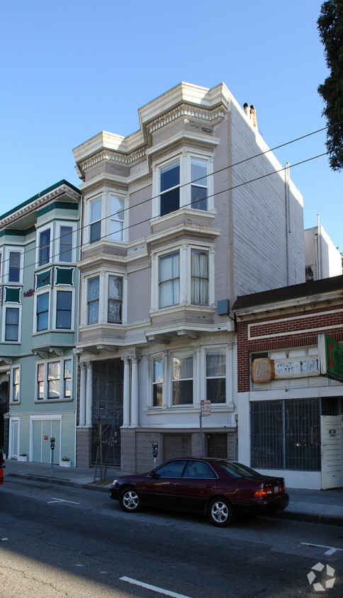 Building Photo - 744 Divisadero St