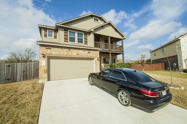 Building Photo - STUNNING 4 BEDROOM IN NEW BRAUNFELS FEATURING TONS OF UPGRADES!!!  EASY ACCESS TO RANDOLPH AFB, S...