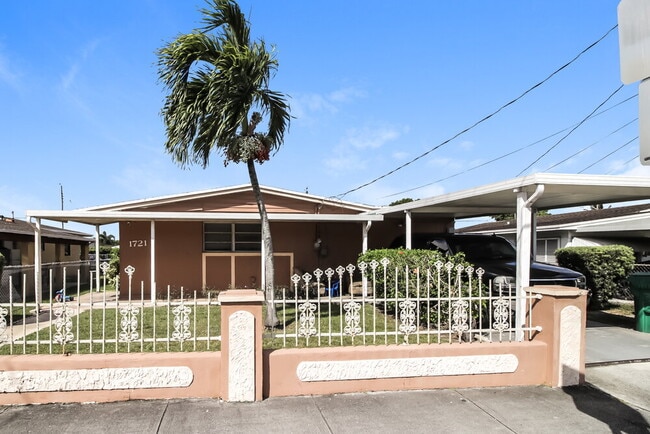 Building Photo - 1721 NW 154th St