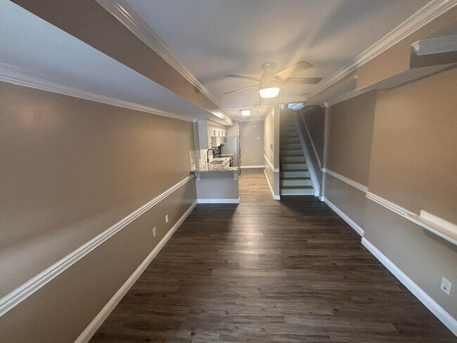 Foto del edificio - 173 Montmullin St