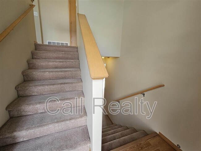 Foto del edificio - 8914 N Oak St