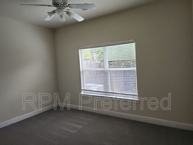 Building Photo - 8334 Gros Ventre Ln