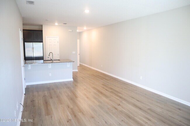 Foto del edificio - 7754 Merchants Way