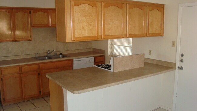 Foto del edificio - Northeast El Paso 4 Bed