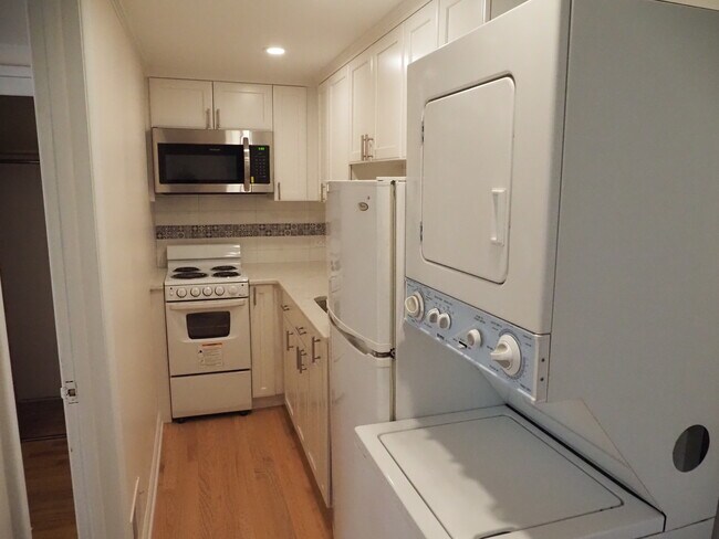 Building Photo - 38 Hassake Rd