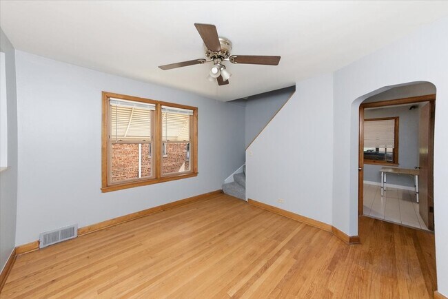 Foto del edificio - 7117 W Armitage Ave