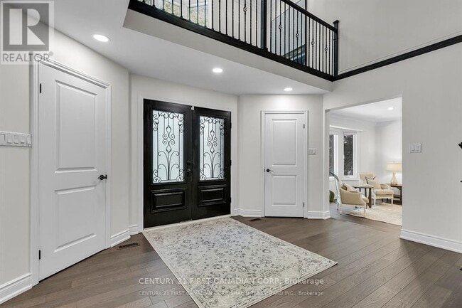 Building Photo - 441 Westmount Dr