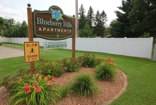 Building Photo - Blueberry Hills Apartments