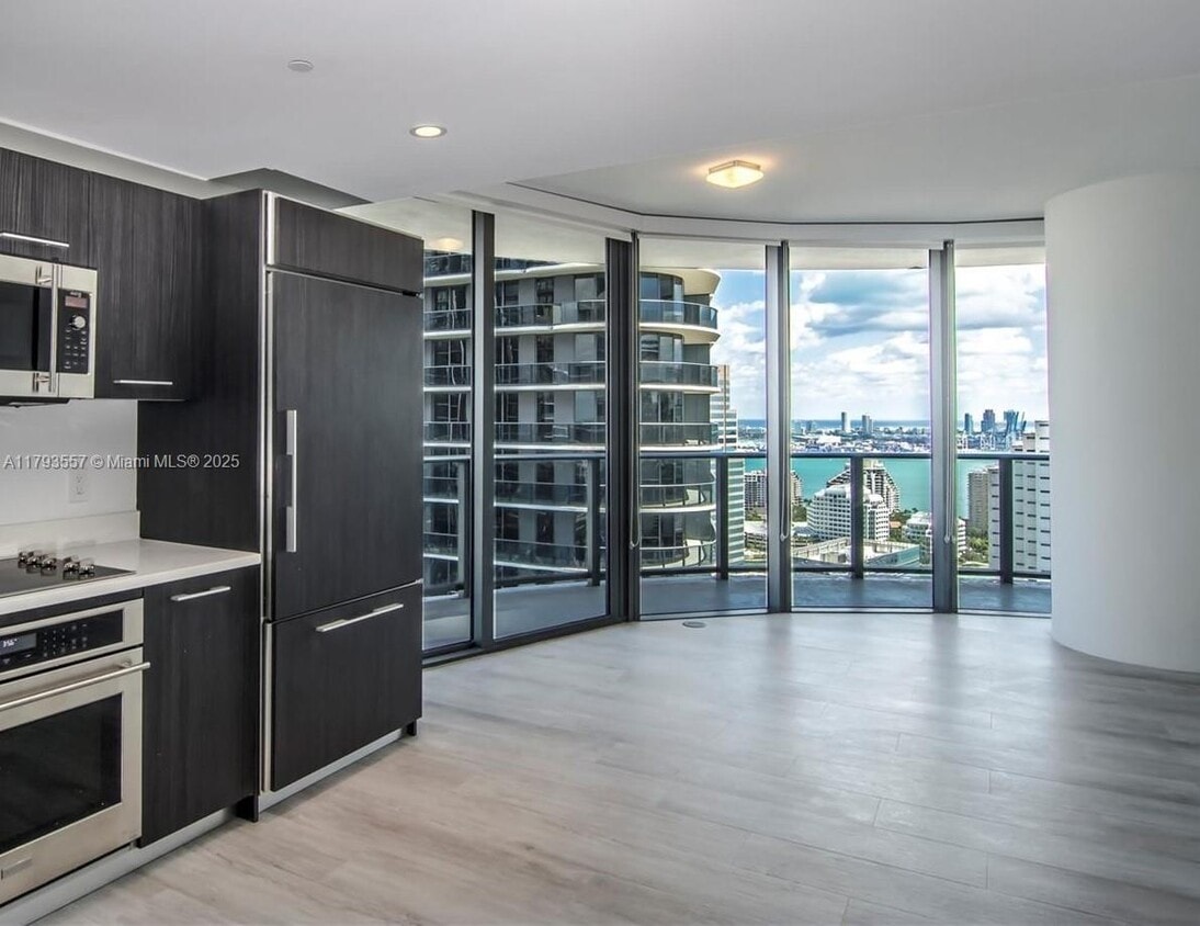 Foto principal - 45 SW 9th St