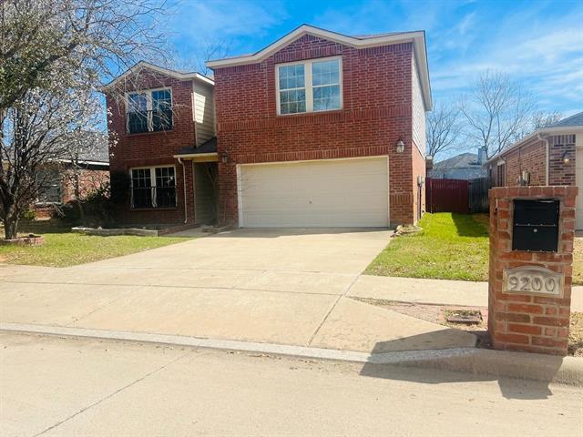 Building Photo - 9200 Goldenview Dr