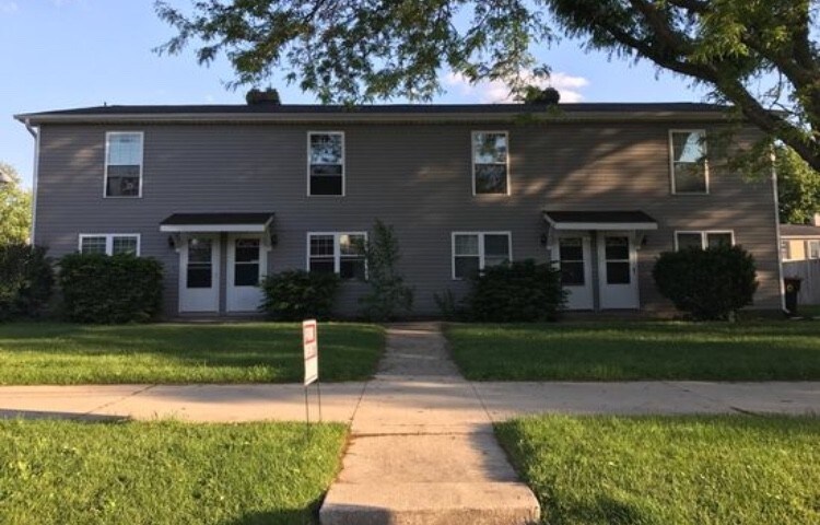 Primary Photo - 2200 E Glendale Blvd