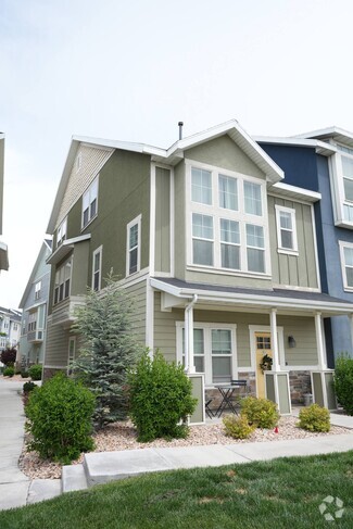 Building Photo - 333 N 680 E