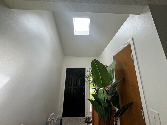 Foto del edificio - Home For Rent!