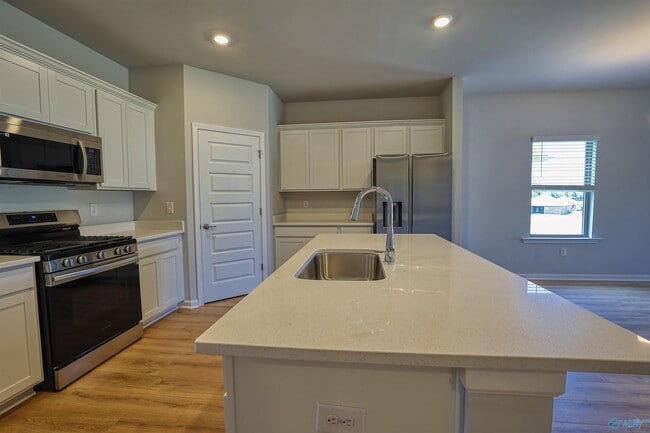 Building Photo - 14440 Mountain Strm Dr
