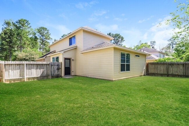 Building Photo - 3619 Spy Glass Hill Dr