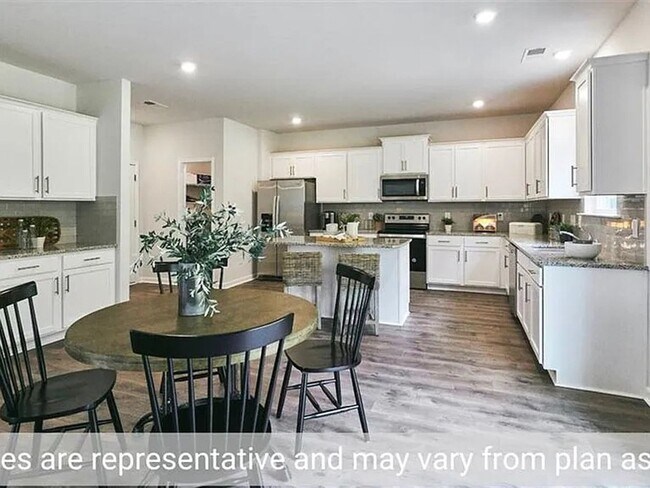Foto del edificio - 6840 Bellawood Dr