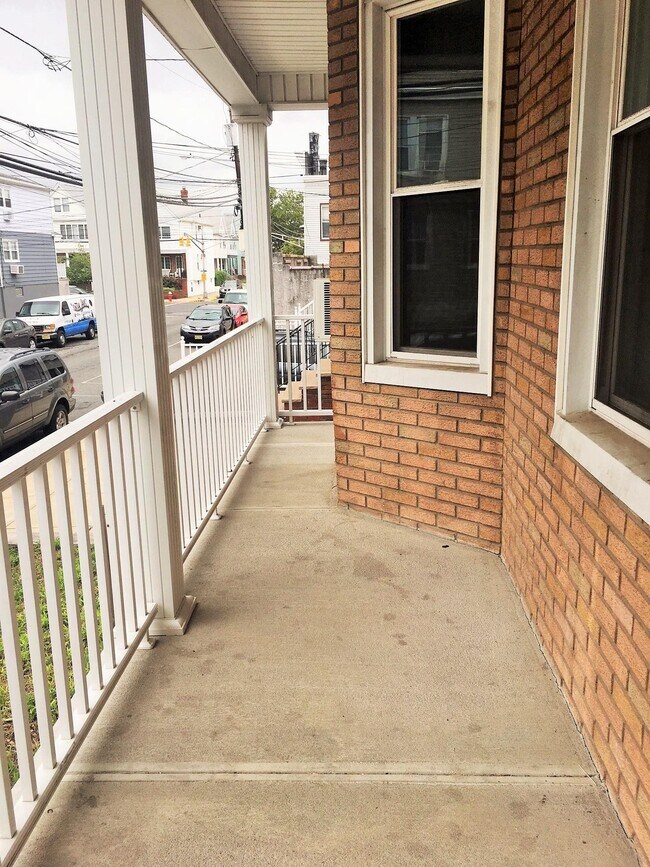 Foto del edificio - 127 W 19th St