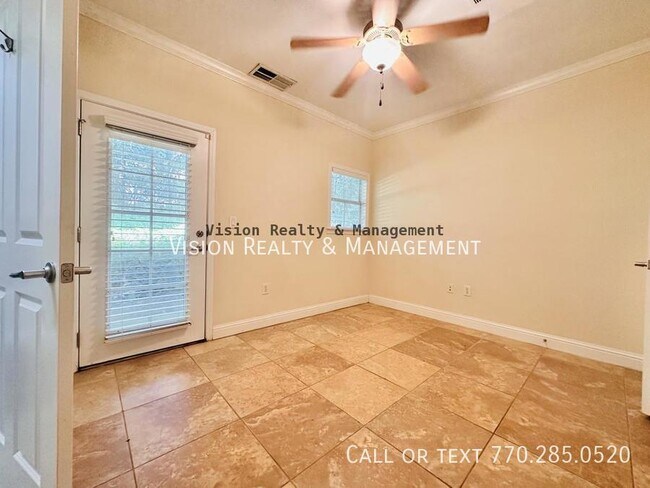 Building Photo - Stunning Sandy Springs Townhome!