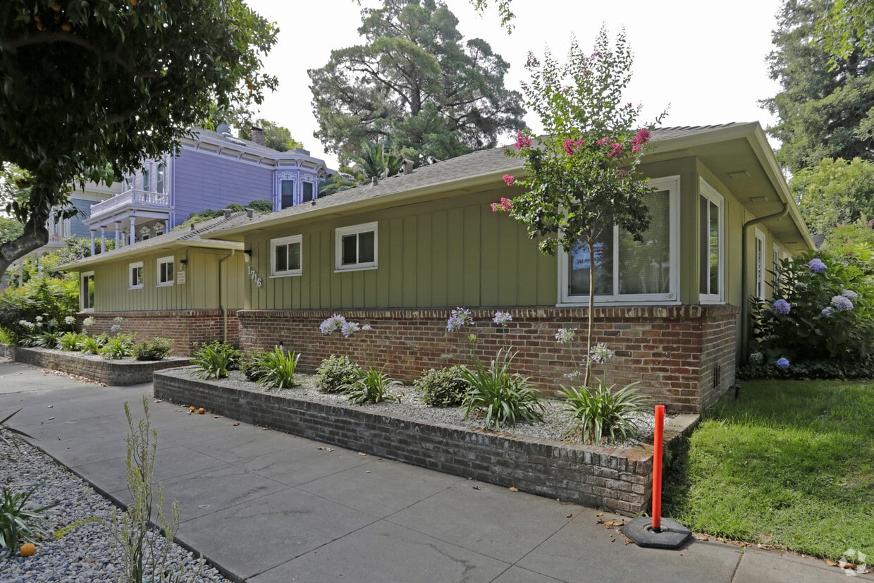 Building Photo - 1716 P St