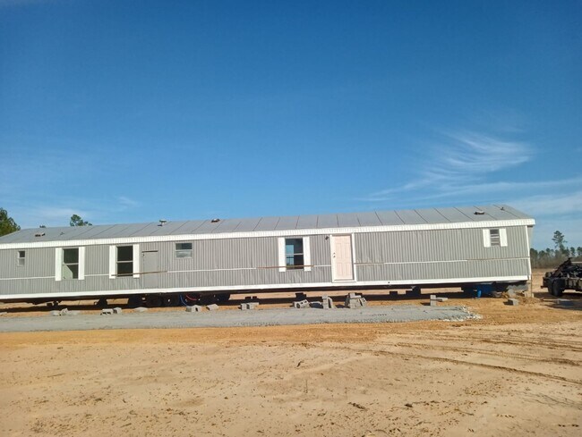 Building Photo - 1100 Rd 5894
