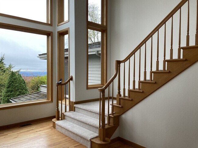Foto del edificio - 3 br, 3.5 bath House - 5570 152nd Place So...