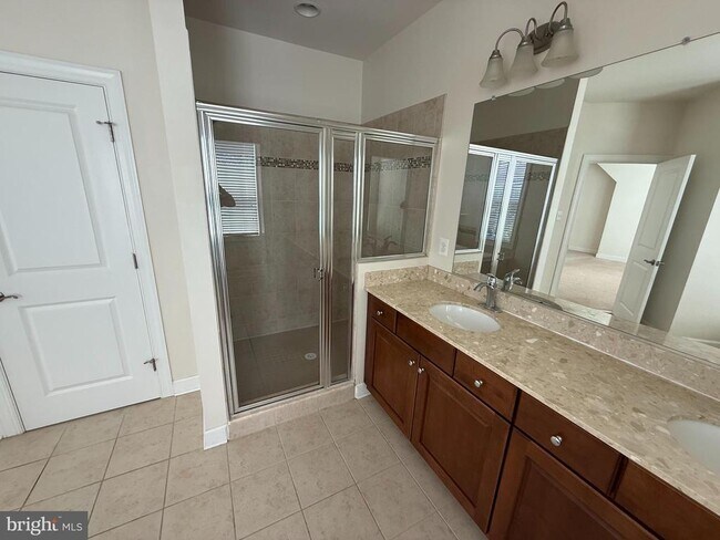 Foto del edificio - 10905 Fairmont Ln