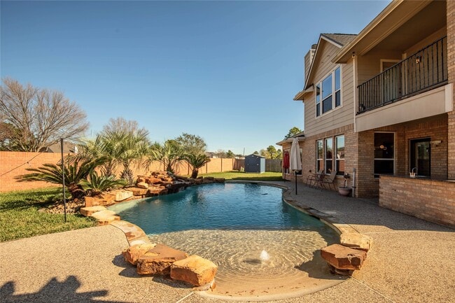 Building Photo - 2802 Silhouette Bay Dr