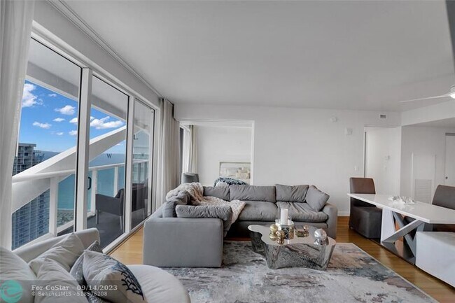 Foto del edificio - 3101 Bayshore Dr