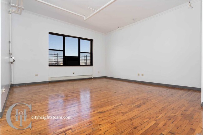 Building Photo - 70 Wyckoff Ave