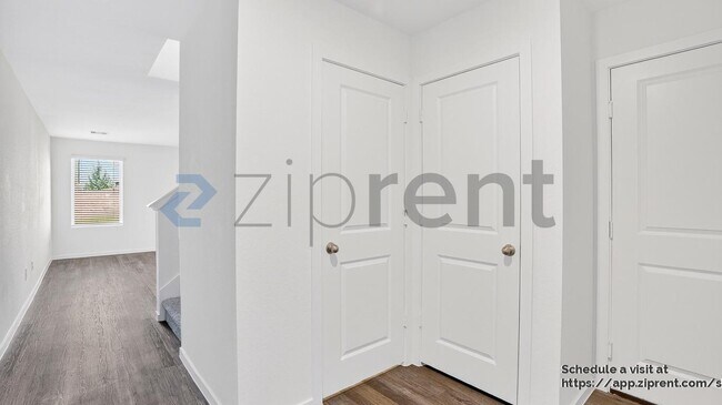 Foto del edificio - 3104 Nori Shores Dr