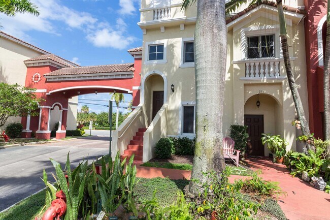 Building Photo - 221 Bayfront Dr